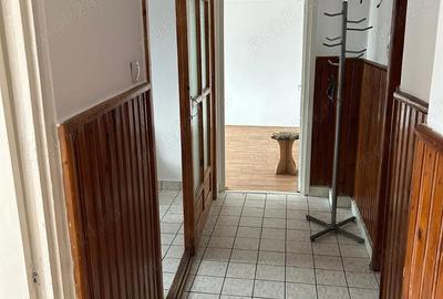 Vand apartament 2 camere decomandat la etajul 2 in blocul pompierilor - 4