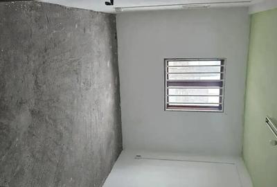 Spațiu comercial, de 160 mp, în Central - 4