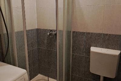 Apartament cu 3 camere semidecomandat, mobilat în 13 Septembrie - 13