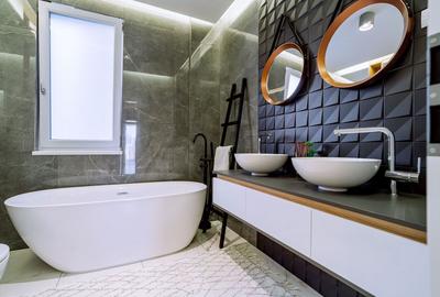 Penthouse 4 camere, ultracentral, Oradea. 800 000 E + TVA. Comision 0 - 6