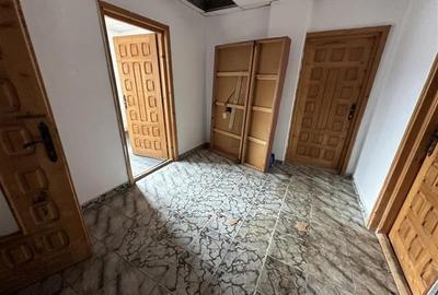 Buhusi - cladire P+1E - cabinete medicale/birouri/productie - 7