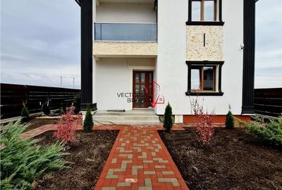 Casă cu 4 camere cu Teren 370 Mp în Central - 9