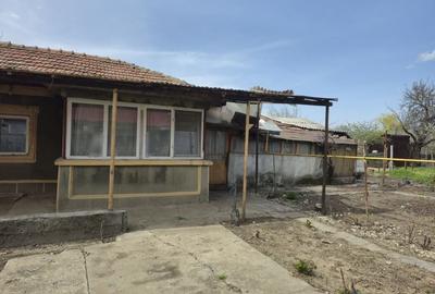 Casă cu 4 camere cu Teren 715 Mp în Central - 3