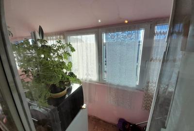 Apartament cu 3 camere semidecomandat, mobilat în Independenței - 3