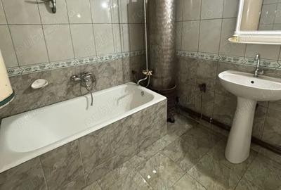 Casa cu curte de vanzare, strada 1 Mai, Ora?tie! - 4