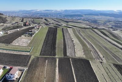 Vand teren 5800 mp la 8 km de centrul Clujului, la intrarea in Poesti. - 3