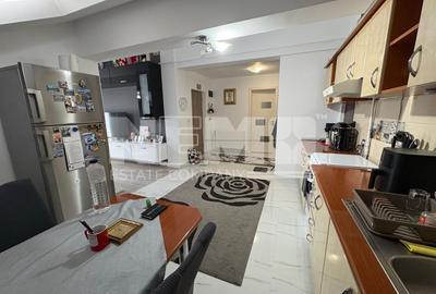 Apartament cu 3 camere decomandat, mobilat în Vest - 13