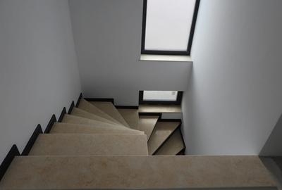 Casă cu 4 camere cu Teren 800 Mp în Nisipoasa - 4