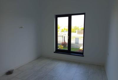 Casă cu 2 camere în Central