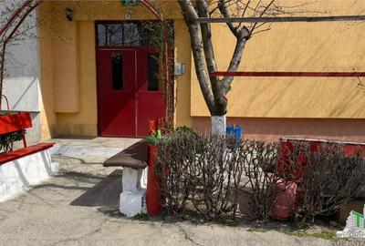 Apartament cu 3 camere decomandat în Central - 1