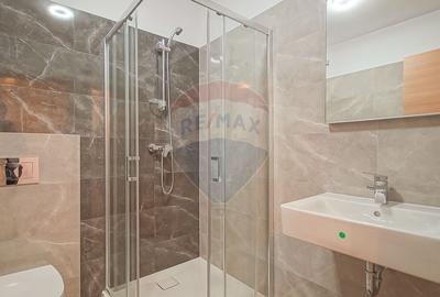 Apartament cu 3 camere decomandat, mobilat în Tractorul - 16