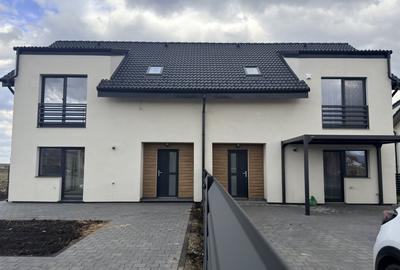 Vila tip duplex 4 camere zona Central Sura Mica - 6