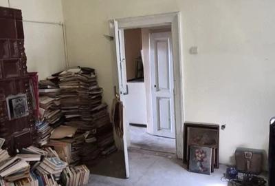 Casă cu 4 camere cu Teren 344 Mp în Central - 7