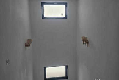 Casă cu 7 camere cu Teren 412 Mp în Malu Mare - 13