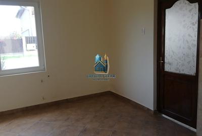 Apartament cu 3 camere decomandat în Sângeorgiu de Mureș - 4