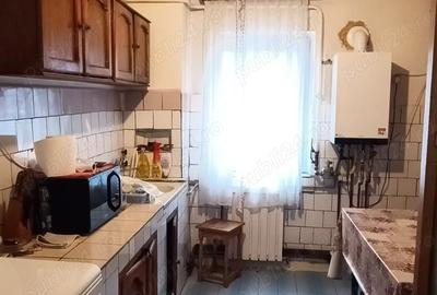 Apartament 3 camere, 2 bai, balcon + boxa Strada Republicii nr. 21 - 7