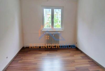 Vanzare apartament 3 camere zona Militari - Apusului - 2