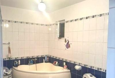 Gară-i c brătianu..casă 3 camere - 8