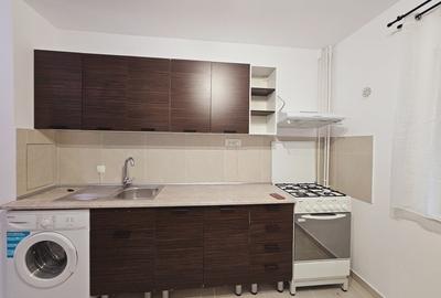 Timpuri Noi metrou | Mircea Voda | Camera de Comert | Bloc anvelopat | Renovata - 14