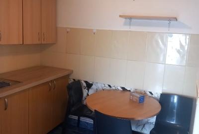 Casă individuală cu 2 camere cu Canalizare în Central - 5