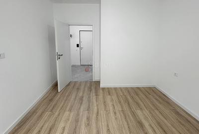 Apartament cu 2 camere decomandat în Tractorul - 3