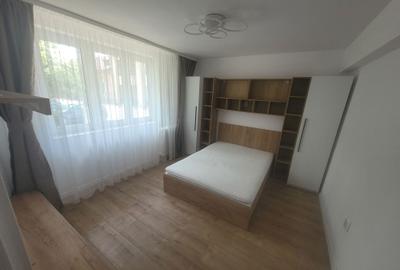 Apartament cu 3 camere semidecomandat în Central - 5