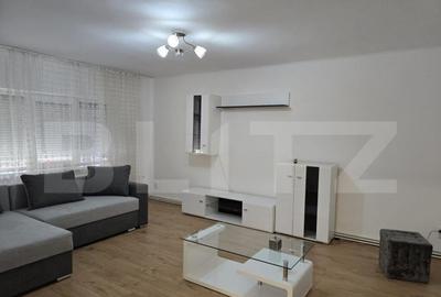 Apartament de inchiriat, cu 3 camere, 77 mp, zona Micro 17 - 2