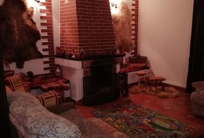 Casă cu 4 camere în Cheia - 2