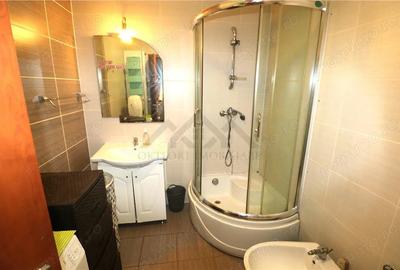 Casa cu 3 camere, curte proprie, centrala proprie zona Aradului - 11