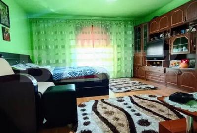 Casă cu 7 camere cu Teren 579 Mp în Central - 3