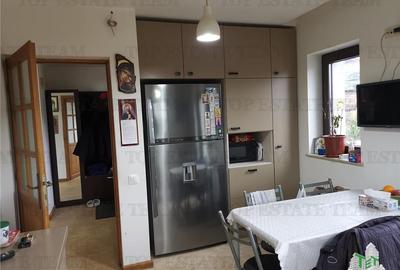 Casă cu 11 camere cu Canalizare în Jilava - 5