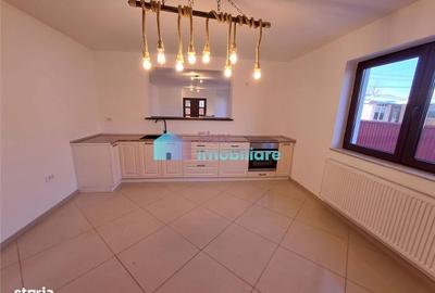 Casă cu 4 camere în Central - 4