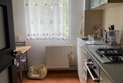 Vand apartament 3 camere, 68 mp, etaj 3 4