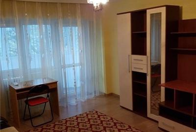 Garsonieră decomandată în 13 Septembrie