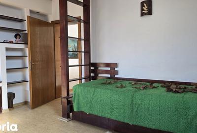 Casă cu 5 camere cu Teren 900 Mp în Zăvoi - 15