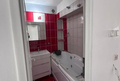 Apartament cu 4 camere decomandat în Decebal - 3
