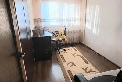 Apartament cu 4 camere în Micro 10 - 7