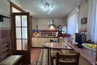Casa cu priveliste spectaculoasa spre munte - Piatra Neamt - 13