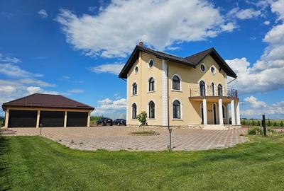 Casa de 428 mp si curte amenajata de 1920 mp - 1