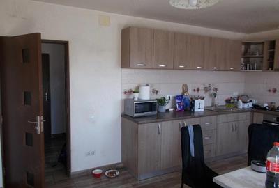 Casă cu 4 camere cu Teren 1190 Mp în Parța - 15