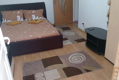 Garsonieră decomandată în Central