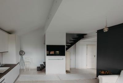 Apartament cu 3 camere decomandat în Bârzești - 3