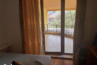 Casă cu 10 camere cu Teren 100 Mp în Aurel Vlaicu - 11