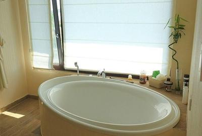 Casă individuală cu 7 camere cu Canalizare în Palazu Mare - 6