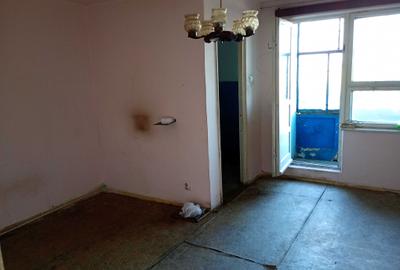 Garsonieră decomandată în Exterior Vest - 2