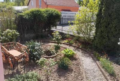 Casa singur in curte cartier Lazaret - 12