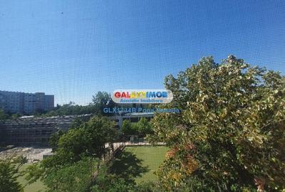 Vanzare 3 camere decomandat, Bdul 1 Decembrie - Scoala 82 - 18