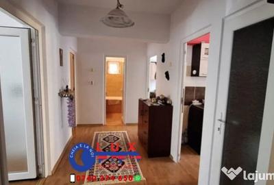 Apartament cu 3 camere decomandat în E3 - 5