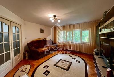 Apartament 3 camere,parter,centrala proprie,zona Saguna/Timocului