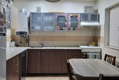 Casă cu 4 camere cu Teren 155 Mp în Colentina - 2